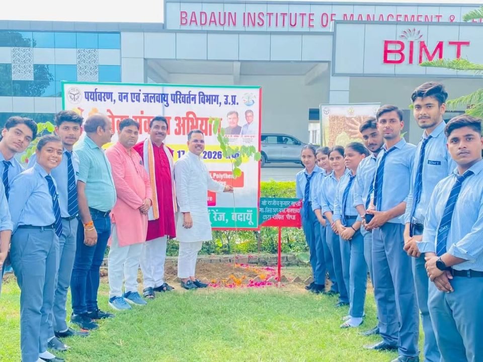 सेवा संकल्प अभियान के तहत सेवा कार्यों की श्रृंखला, रक्तदान से लेकर स्वास्थ्य मेले और पौधारोपण तक आयोजन - फोटो 2