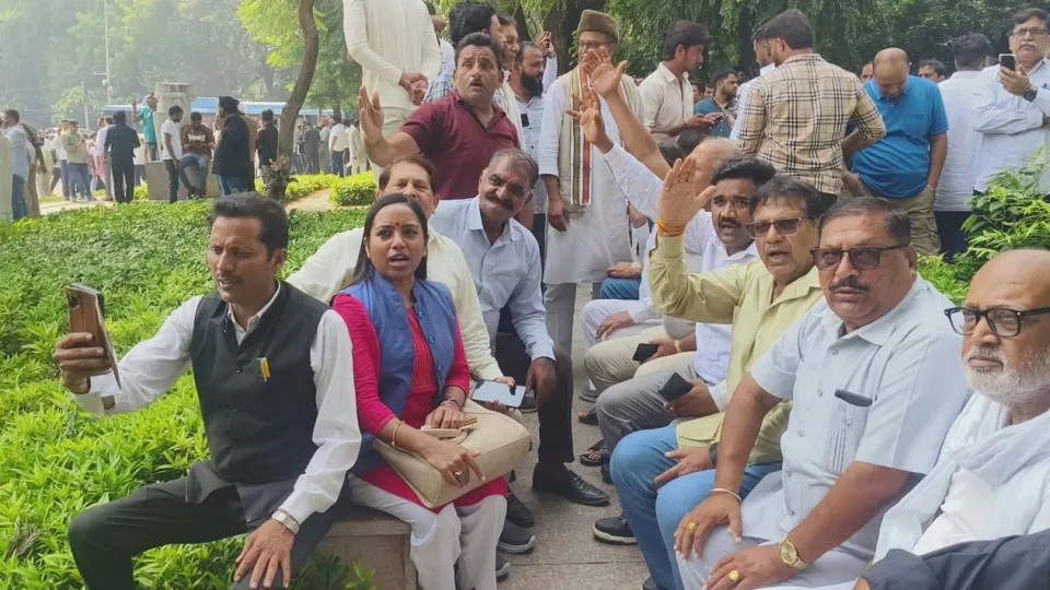 दिल्ली की ‘वोट चोरी’ रैली में बदायूं के कांग्रेसियों ने भरी हुंकार,