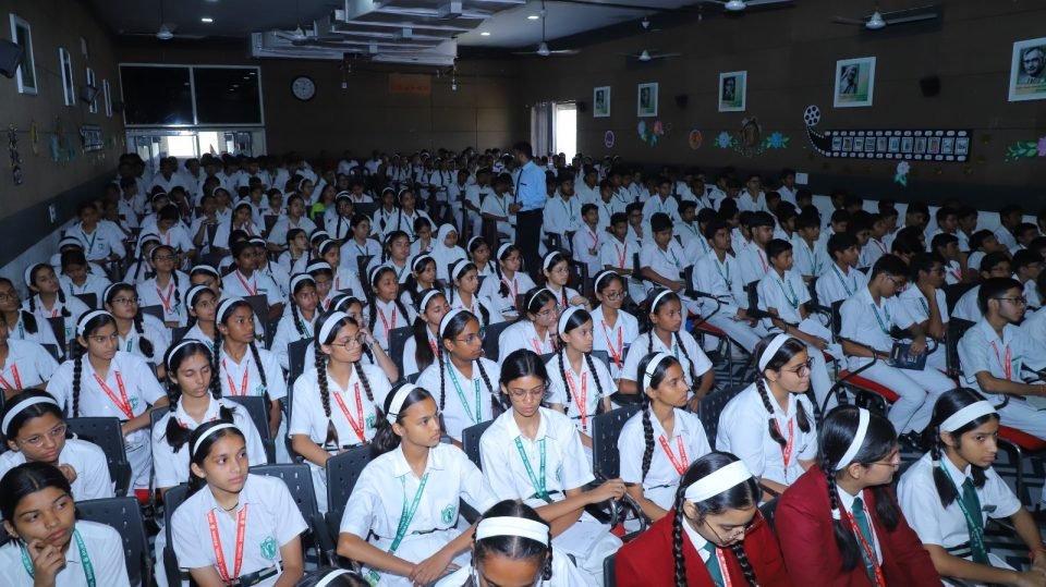 डीपीएस बदायूं के नन्हे एस्पिरेंट्स का जलवा, दृष्टि आईएएस टीम अभिभूत! - फोटो 2