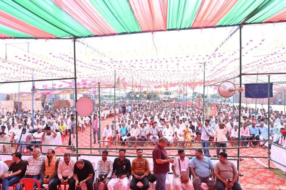 PDA पंचायत में उमड़ी हजारों की भीड़,धर्मेंद्र यादव ने भाजपा पर साधा निशाना - फोटो 2